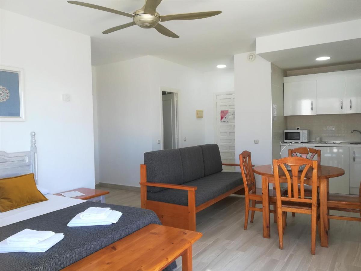 Benal Beach Holidays Apartman Benalmádena Kültér fotó